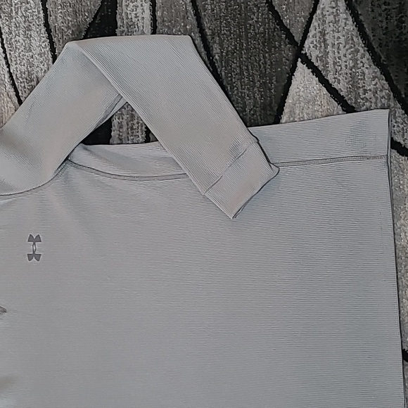 UNDER ARMOUR LOOSE COLDGEAR THERMAL LONG-SLEEVE GRAY SHIRT - Picture 5 of 10